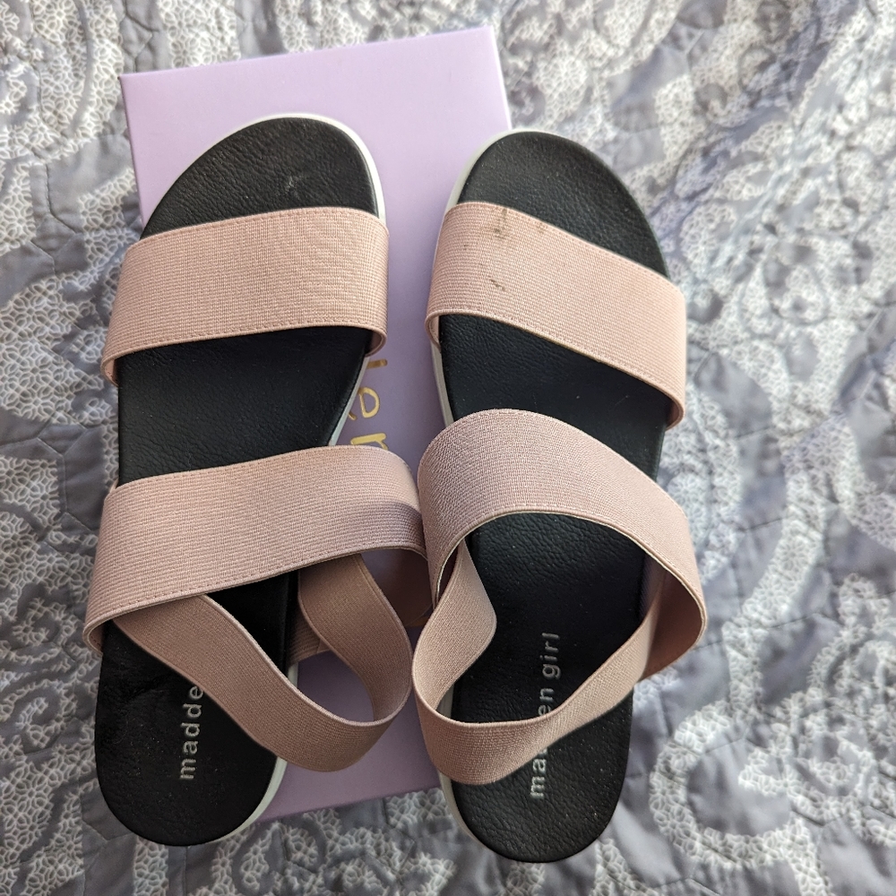 Sandals - Picture 2 of 2